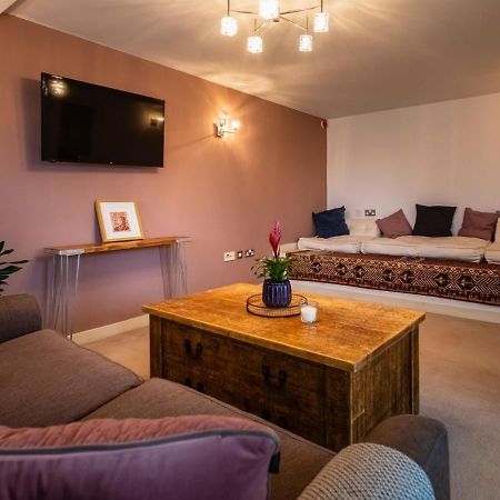 Lux Duplex Apartment 19Th Century Chapel Wakefield Centre 외부 사진
