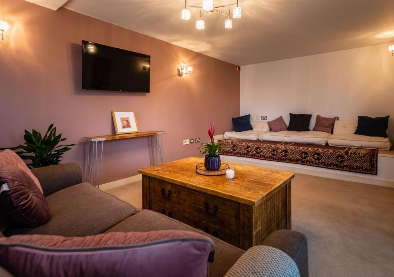 Lux Duplex Apartment 19Th Century Chapel Wakefield Centre 외부 사진