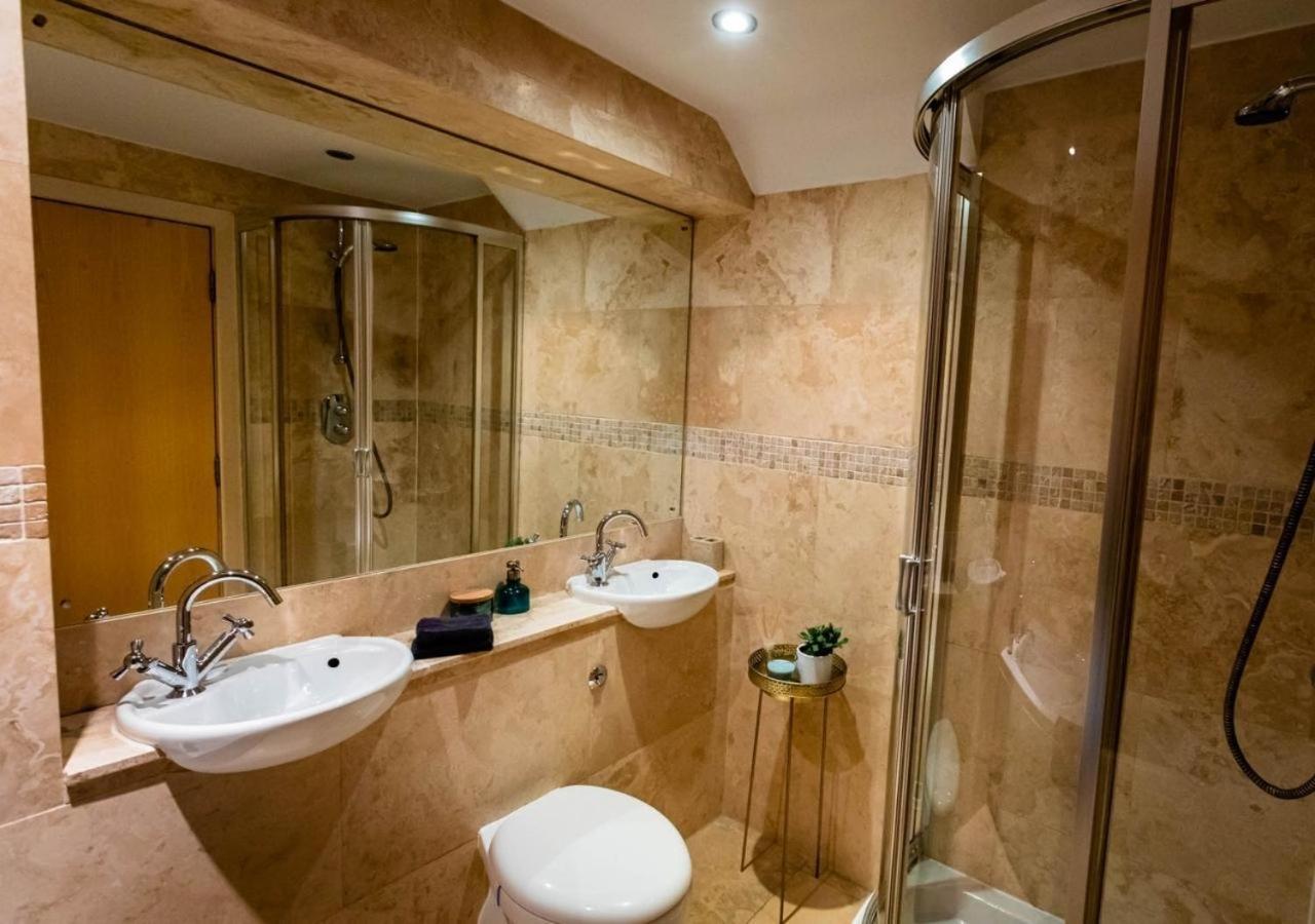 Lux Duplex Apartment 19Th Century Chapel Wakefield Centre 외부 사진